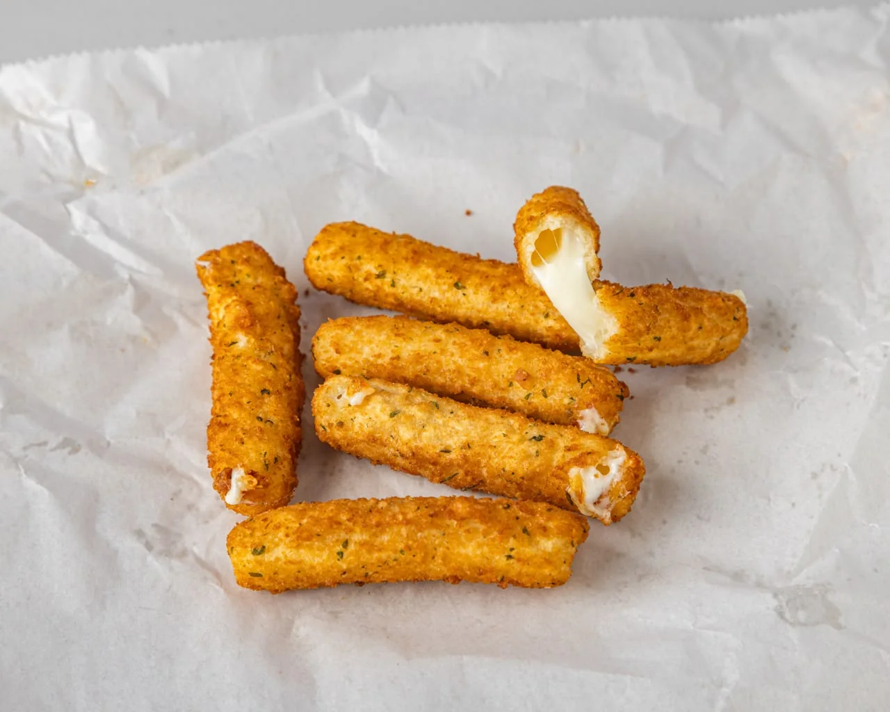 Mozzarella sticks with melted cheese